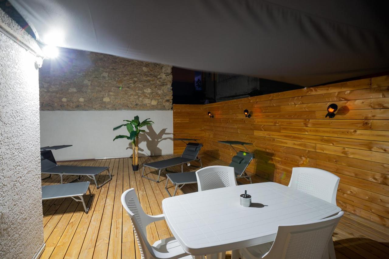 Superbe Appartement A 2 Pas Des Halles, Climatise, Terrasse, Garage ナルボンヌ エクステリア 写真